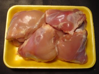 Chicken Thighs (bone in) No Skin (2.70lb)