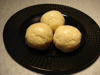 Matzoh Balls ($5.99/lb)