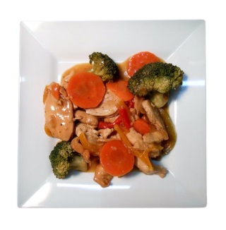 Chicken vegetable Lo-Mein (15.99/lb)