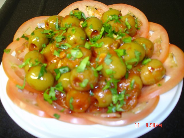 Olives in Sauce(0.5LB) - Click Image to Close